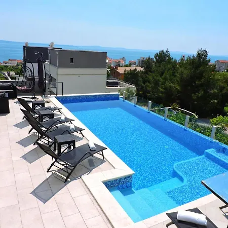 Domus * ポドストラナ