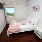 Domus Villa Podstrana