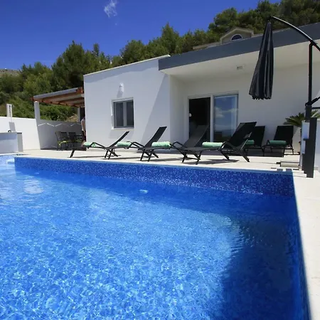 Villa Domus *